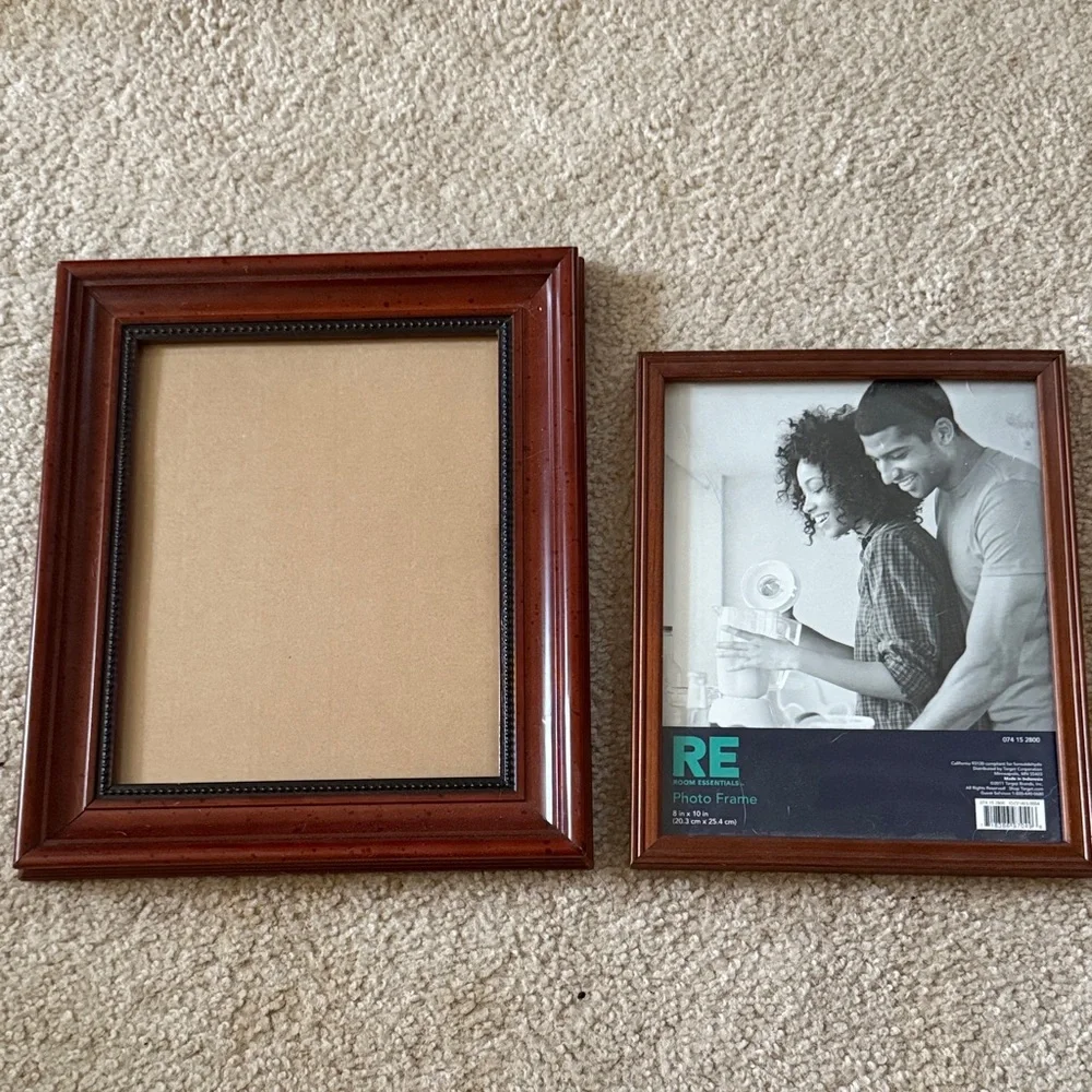 Classic Brown Photo Frame Set - Picture 1 of 3